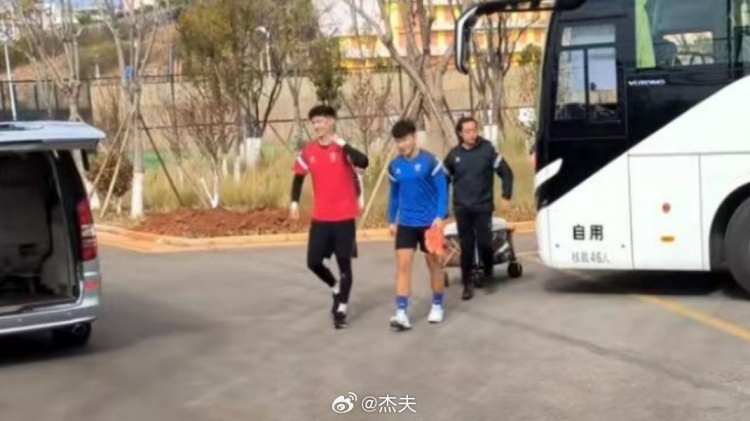 博主：原成都蓉城門(mén)將耿曉峰加盟雲南玉昆，已抵達玉溪跟隊訓練