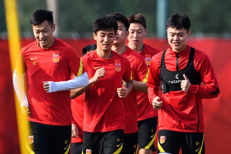 久違瞭！楊立瑜時(shí)隔近3年重返國足，上一次入選是2022年2月
