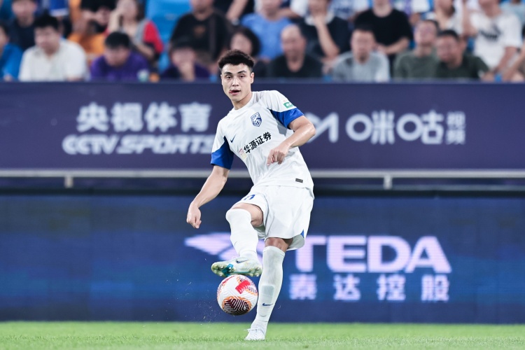 滿(mǎn)血復活！吾米提江去年8月顱骨骨折，復出後接連入選國青和國足